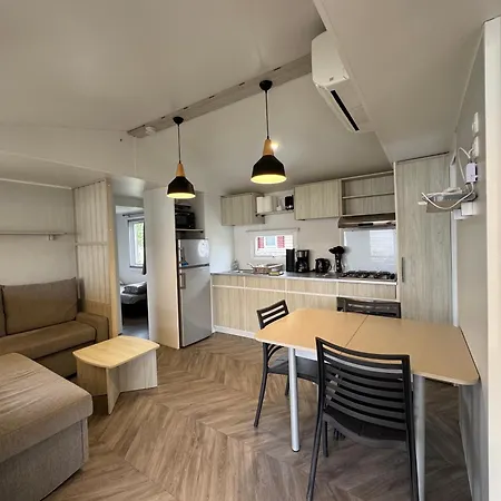 Un Toit Sur Le Bassin Les Viviers Campsite Lege-Cap-Ferret
