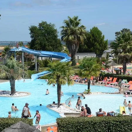 Un Toit Sur Le Bassin Les Viviers Lege-Cap-Ferret